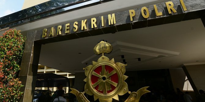 Tersangka korupsi mobile crane di PT Pelindo II diperiksa Bareskrim