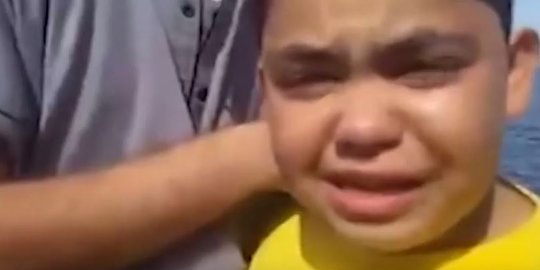 Bocah Arab menangis lihat bendera Israel di tanah Palestina