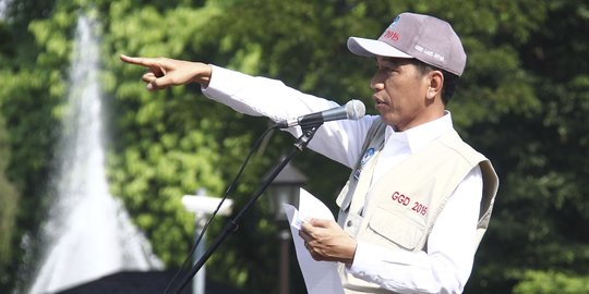 Jokowi hadiri peringatan Hari Guru Nasional di Istora Senayan