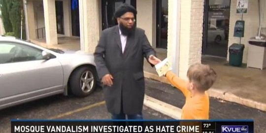 Empat cerita toleransi inspiratif sesudah masjid dirusak