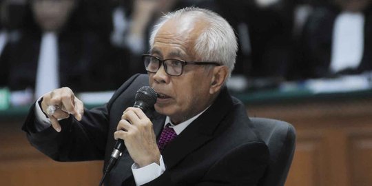 Sidang lanjutan, Kaligis bacakan pledoi ngaku pernah diancam