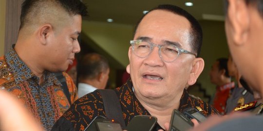 Ruhut Sitompul: Kasihan Setya Novanto sebentar lagi akan lengser