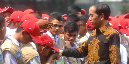 Jokowi minta masyarakat tak takut masuk persaingan ekonomi global