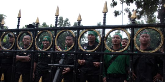 Ahok soal buruh demo: Silakan, tapi lagu dangdutnya yang enak ya