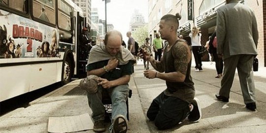 potong rambut gelandangan dengan cuma cuma rev3