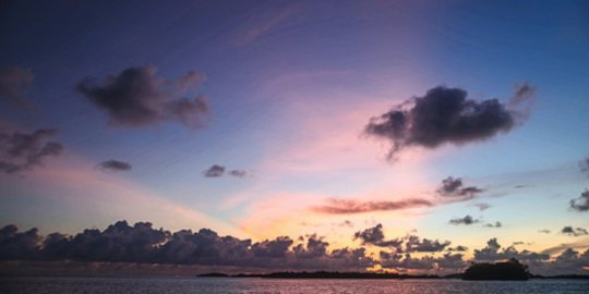 Menangkap gurat senja di Gura Ici Maluku Utara