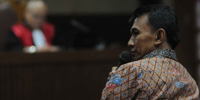 Berkas lengkap, Gatot dan Evy segera disidang