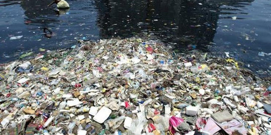 Walkot Jakut sentil warga Marunda gemar buang sampah sembarangan