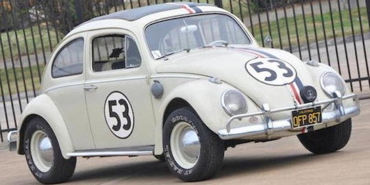 Mobil VW Beetle 'Herbie' cari pemilik baru, tapi...