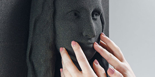 Kini kecantikan Monalisa bisa dinikmati oleh kaum tuna netra