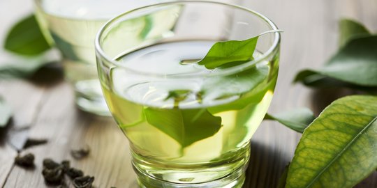 Cukup minum secangkir teh hijau sehari untuk dapatkan gigi putih