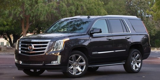 8 koleksi mobil mewah kobe bryant paling 'ngeri'!