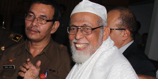 Usia tua & sering sakit, Ba'asyir usul sidang dipindah ke PN Cilacap