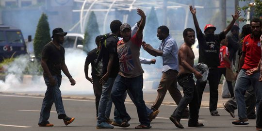 Liput demo mahasiswa Papua, 2 jurnalis asing diintimidasi polisi