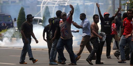 Luhut anggap wajar polisi bubarkan mahasiswa Papua yang demo di HI