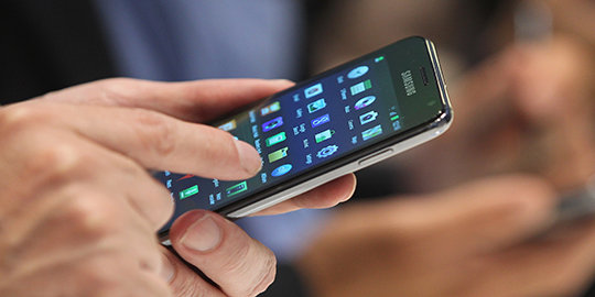 Smartphone bantu genjot pertumbuhan ekonomi nasional