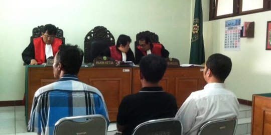 Saksi beri keterangan berbeda pada sidang gugatan PKL Rp 1,12 M