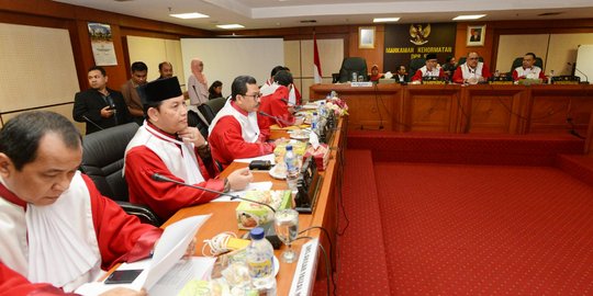 Setelah debat alot dan voting, MKD akhirnya putar rekaman Setnov