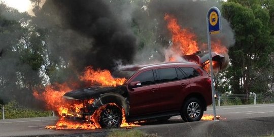 Jalani test drive, New Ford Everest malah terbakar