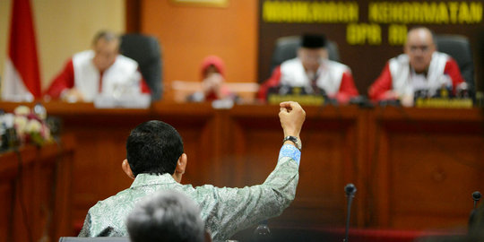Lagi, pimpinan MKD dari Gerindra pergi di tengah sidang