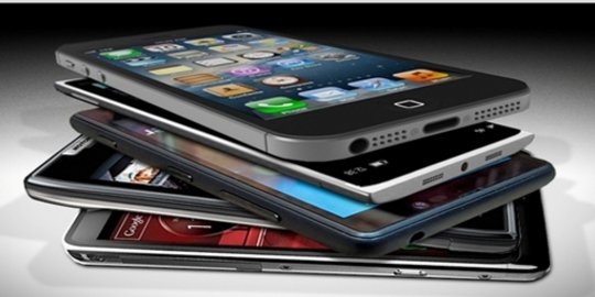 Berapa jumlah smartphone yang dipasarkan selama tahun 2015?