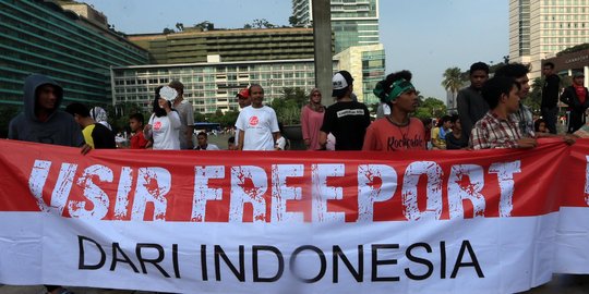 Massa HMI gelar demo usir Freeport di Bundaran HI