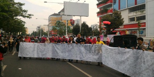 Ribuan warga Semarang tanda tangan tolak revisi UU KPK