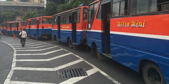 Kadishub sebut metromini bisa dibekukan tapi bukan karena kecelakaan