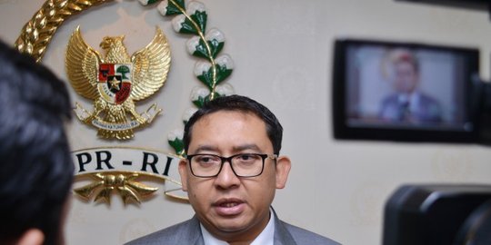 freeport adu domba pemerintah dan dpr rev1