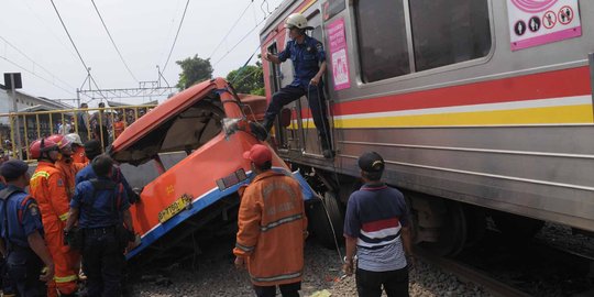 Menagih janji Ahok merevolusi transportasi