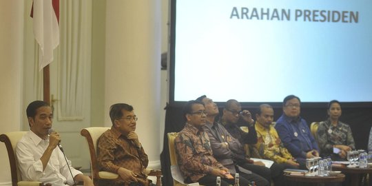 tak jadi komentator rev1