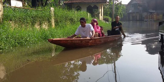 Ingin perubahan, warga Cieunteung terjang banjir demi nyoblos