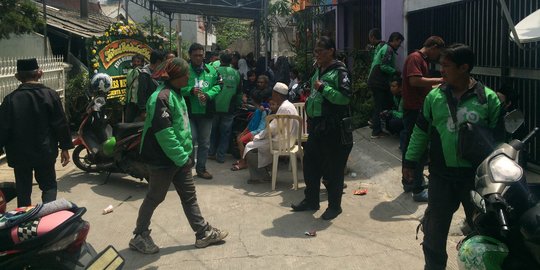 Rekannya tewas ditikam juru parkir, ratusan GO-JEK tak ambil order