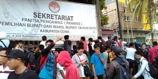 Kantor Panwaslu dikepung massa Raja Gowa