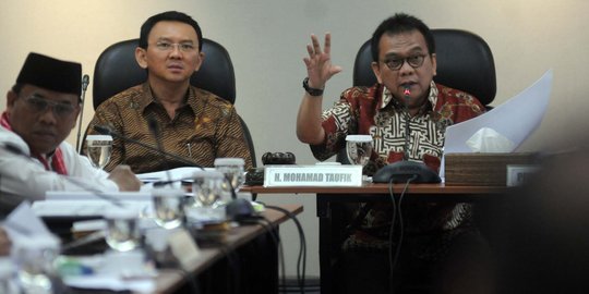 Akur dengan DPRD, Ahok sindir PNS: Eksekutif agak bodoh kelihatan