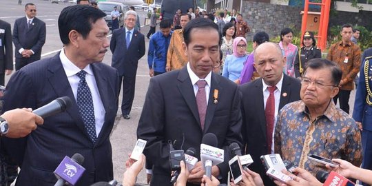 Luhut klaim ingatkan Jokowi bahaya perpanjang Freeport sebelum 2019