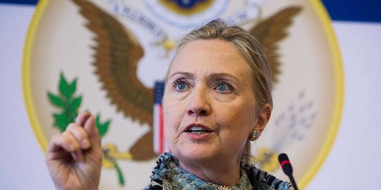 Kontroversi Trump buat muluskan Clinton jadi kandidat presiden?