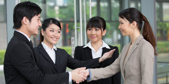 7 Cara memberi kesan pertama yang memukau | merdeka.com