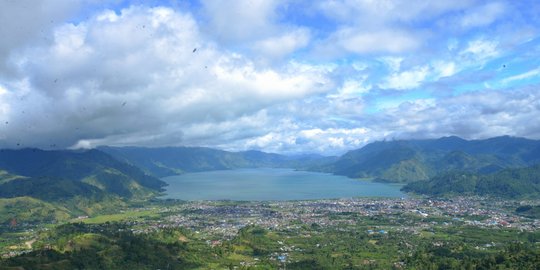 Pesona Danau Laut Tawar di dataran tinggi Gayo