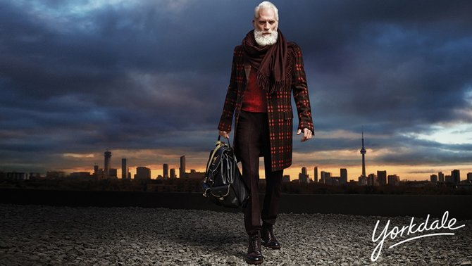 paul mason sang fashion santa