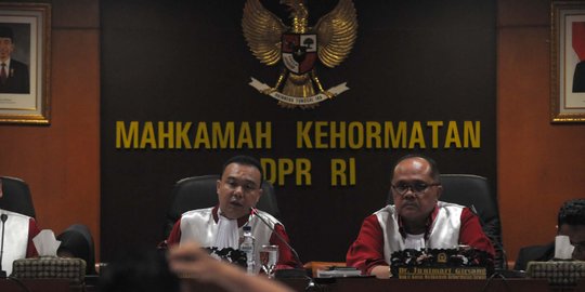 Tingkah memalukan anggota MKD, bikin pesimis adili etika Setnov