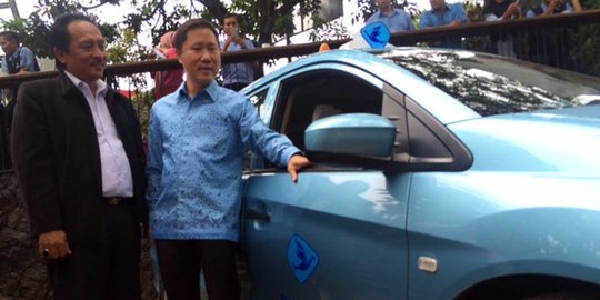 Blue Bird luncurkan aplikasi layanan pesan online di Bandung