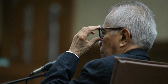 OC Kaligis divonis 5 tahun 6 bulan penjara