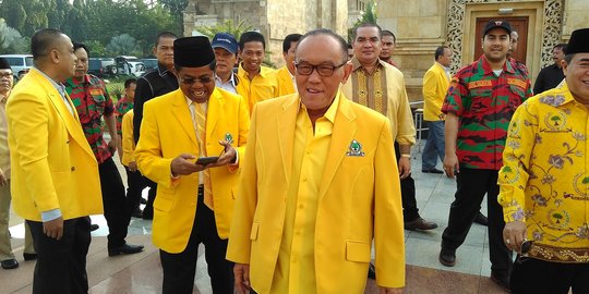 Ade Komaruddin dan Fadel hadir rapat dengan Ical di Bakrie Tower