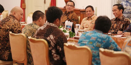 Cerita Presiden Jokowi terus tertawa di Istana