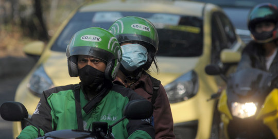 Menteri Jonan tak akan mampu larang ojek & taksi online