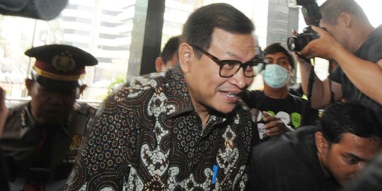 Seskab Pramono Anung akui keluarganya juga pengguna ojek online