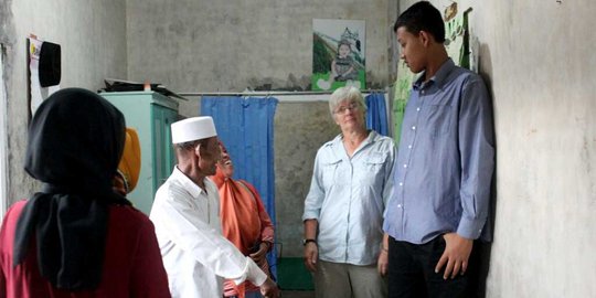 Kisah Yafi, 'remaja raksasa' tinggi 2,10 meter asal Malang