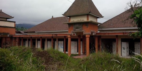 Hantu cantik kerap ganggu pemuda di sekitar hotel hantu Bedugul