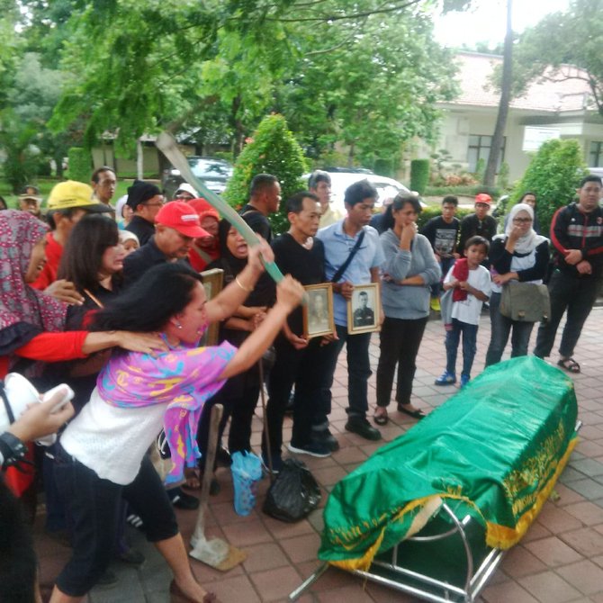 warga zeni mampang ancam bongkar makam pahlawan kalibata